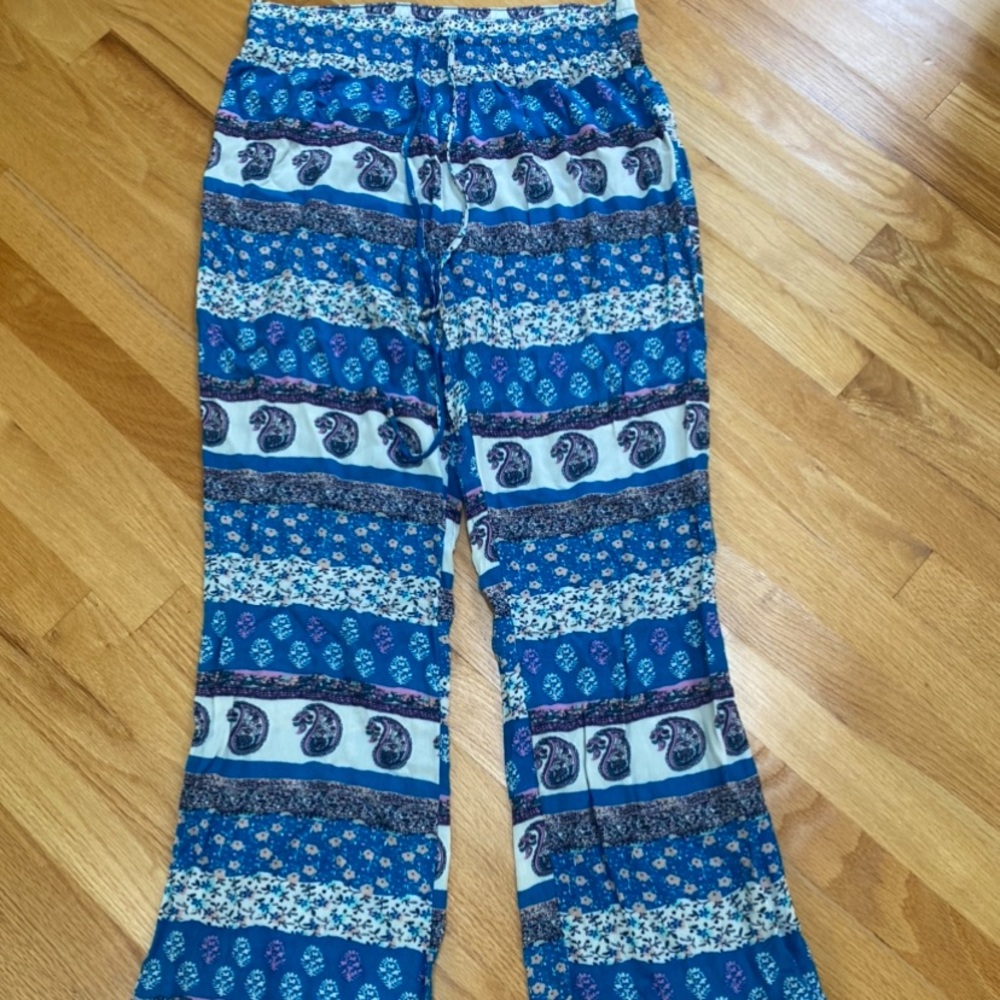 American Eagle Printed Flowy Pants, Size Medium